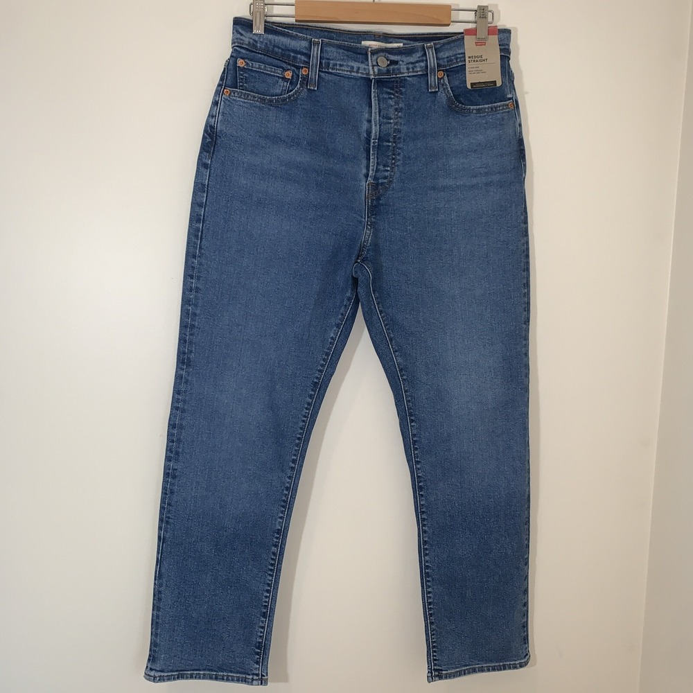 Levis Wedgie Straight Jeans Womens 32x28 Medium Wash‎ Button Fly Classic Western